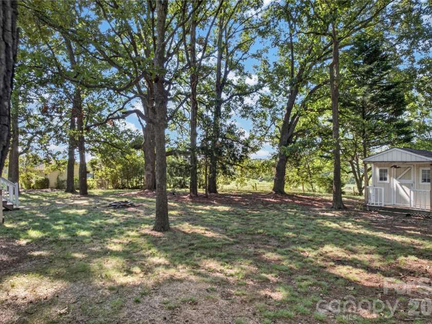2721 Tara Drive, Monroe, NC 28112.  MLS# CAR4411487, YatesRealty ID 45909. 