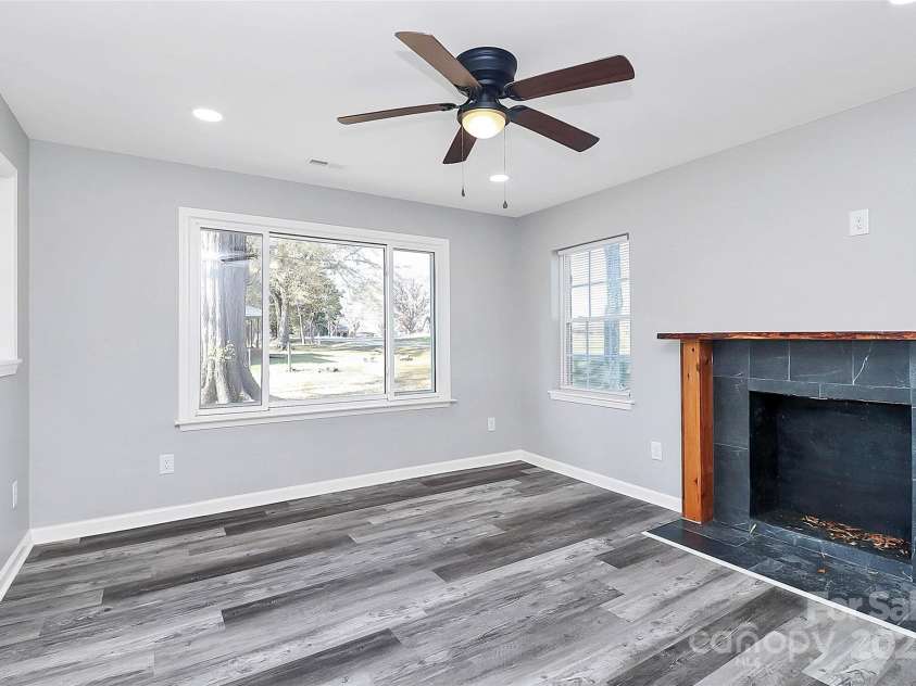 108 Lee Drive, Shelby, NC 28150.  MLS# CAR4322859, YatesRealty ID 4591. 