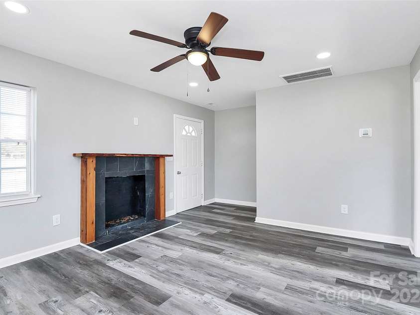 108 Lee Drive, Shelby, NC 28150.  MLS# CAR4322859, YatesRealty ID 4591. 
