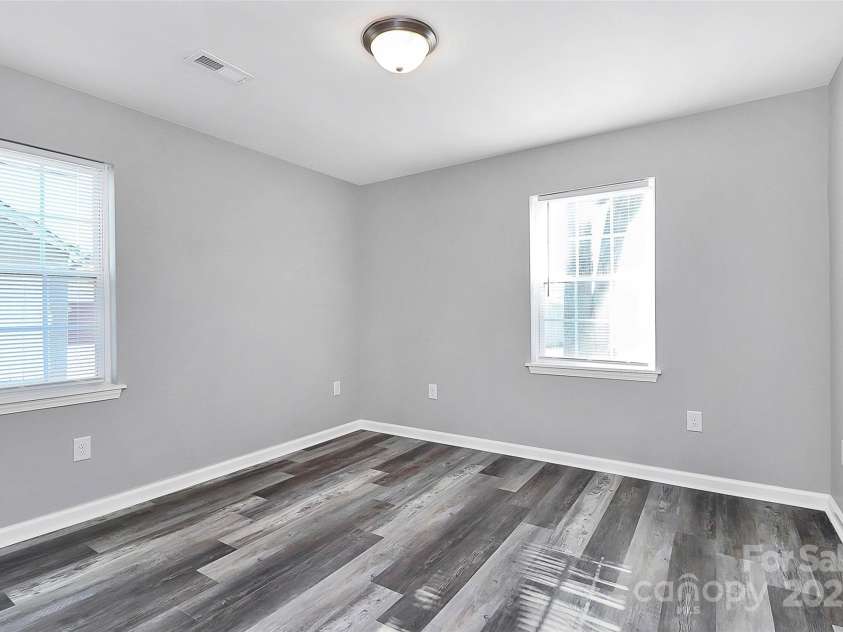 108 Lee Drive, Shelby, NC 28150.  MLS# CAR4322859, YatesRealty ID 4591. 