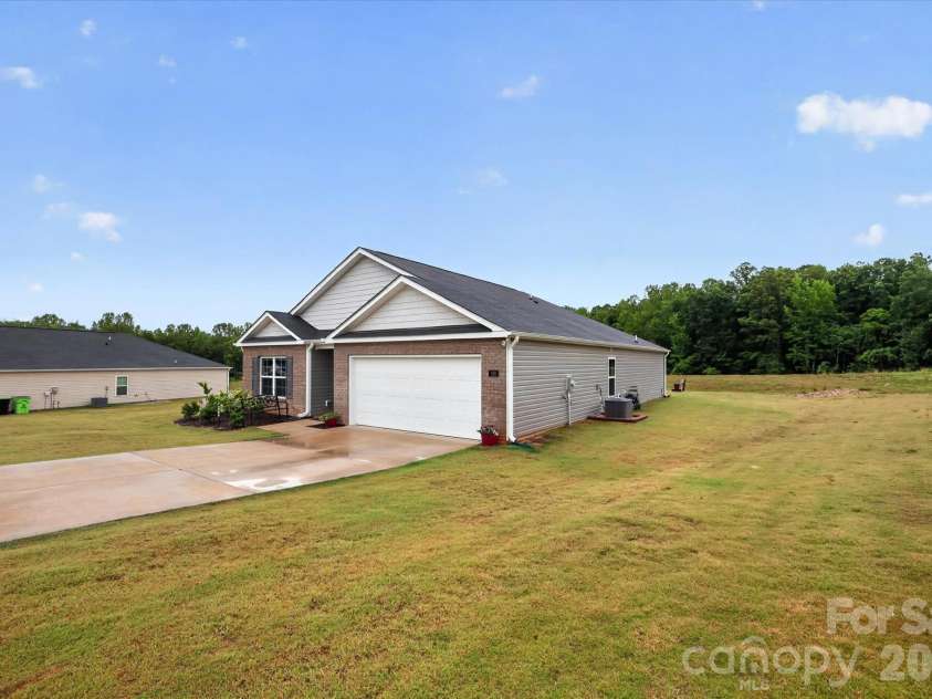 196 Beebop Lane, Lexington, NC 27295.  MLS# CAR4410198, YatesRealty ID 45912. 