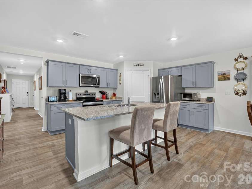 196 Beebop Lane, Lexington, NC 27295.  MLS# CAR4410198, YatesRealty ID 45912. 