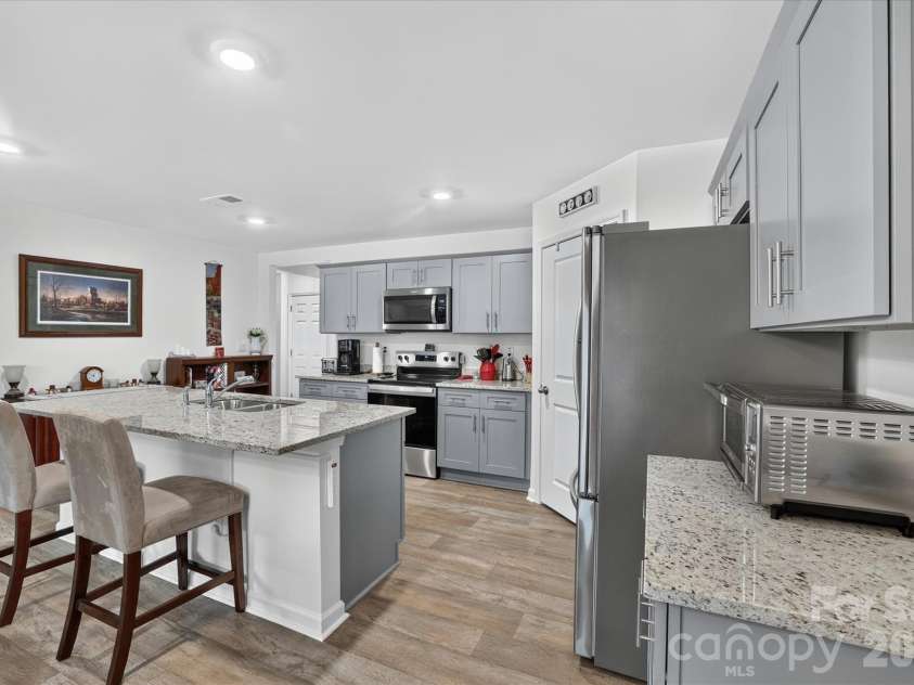 196 Beebop Lane, Lexington, NC 27295.  MLS# CAR4410198, YatesRealty ID 45912. 