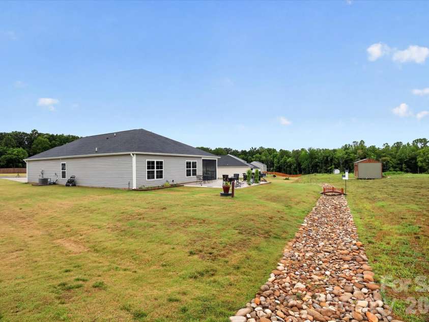 196 Beebop Lane, Lexington, NC 27295.  MLS# CAR4410198, YatesRealty ID 45912. 