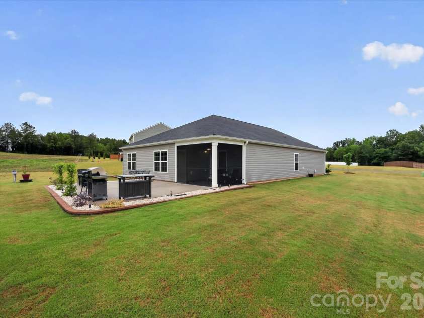 196 Beebop Lane, Lexington, NC 27295.  MLS# CAR4410198, YatesRealty ID 45912. 