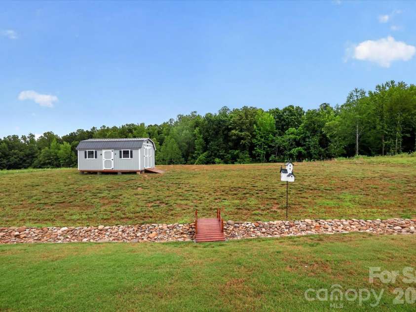 196 Beebop Lane, Lexington, NC 27295.  MLS# CAR4410198, YatesRealty ID 45912. 