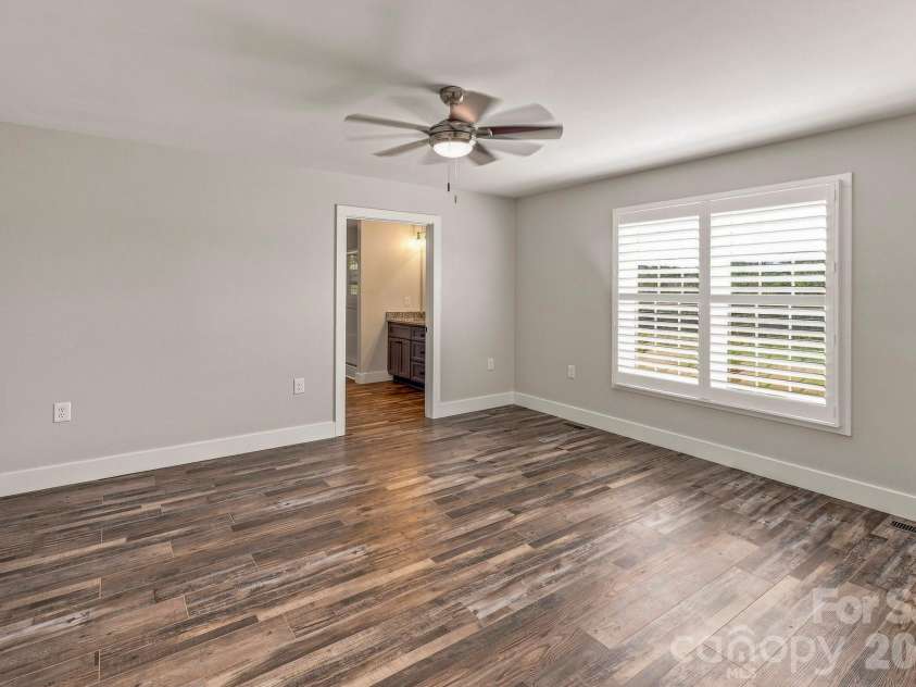 116 Kingston Place, Spindale, NC 28160.  MLS# CAR4410955, YatesRealty ID 45913. 