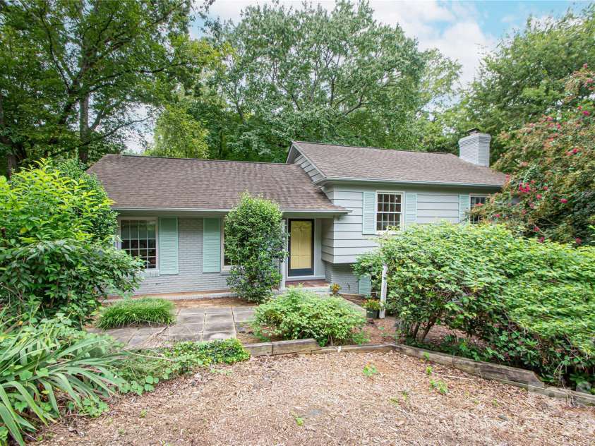 6836 Ronda Avenue, Charlotte, NC 28211.  MLS# CAR4406123, YatesRealty ID 45916. 