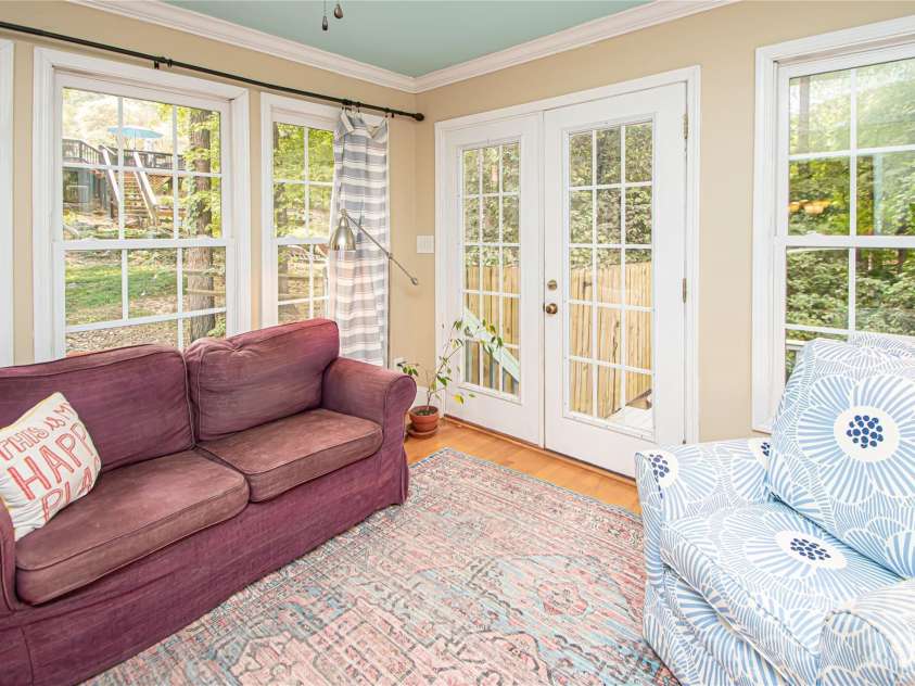 6836 Ronda Avenue, Charlotte, NC 28211.  MLS# CAR4406123, YatesRealty ID 45916. 
