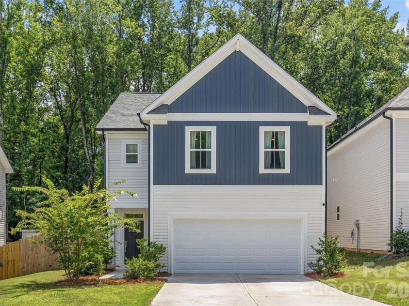 1913 Marlwood Circle, Charlotte, NC 28227.  MLS# CAR4407979, YatesRealty ID 45917. Gorgeous Lot
