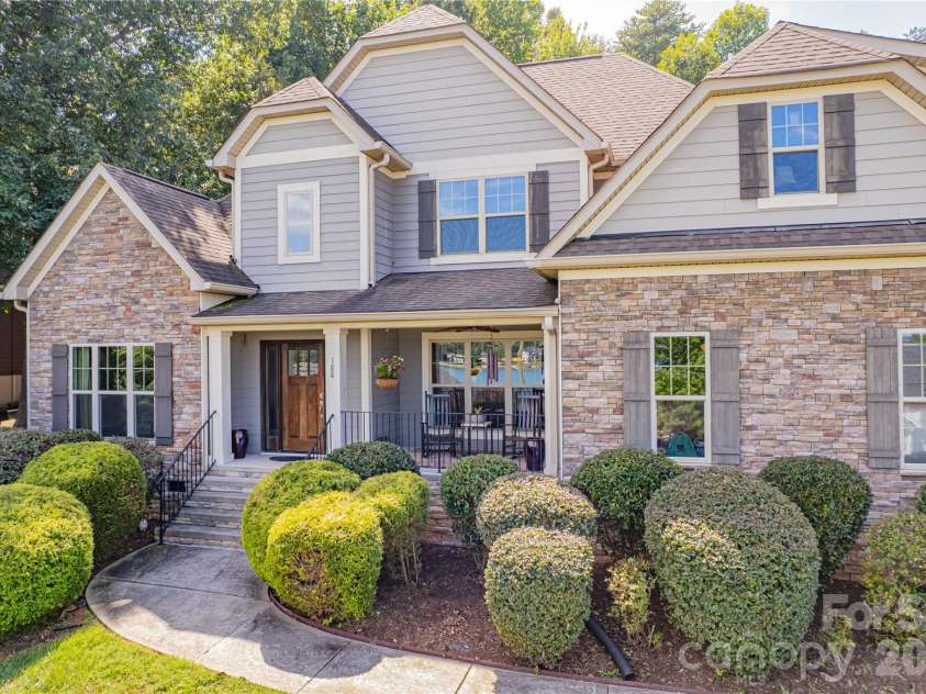 188 Wilson Lake Road, Mooresville, NC 28117.  MLS# CAR4408380, YatesRealty ID 45918. 