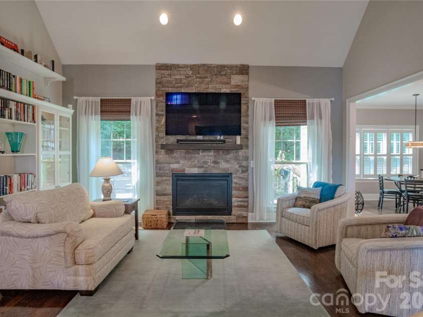 188 Wilson Lake Road, Mooresville, NC 28117.  MLS# CAR4408380, YatesRealty ID 45918. 