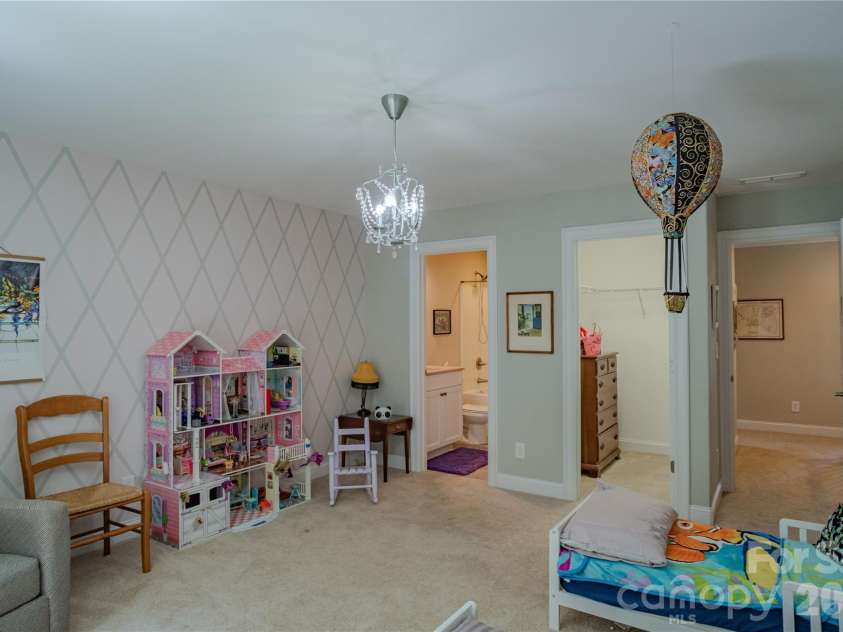 188 Wilson Lake Road, Mooresville, NC 28117.  MLS# CAR4408380, YatesRealty ID 45918. Upper Bed 3 w Bath