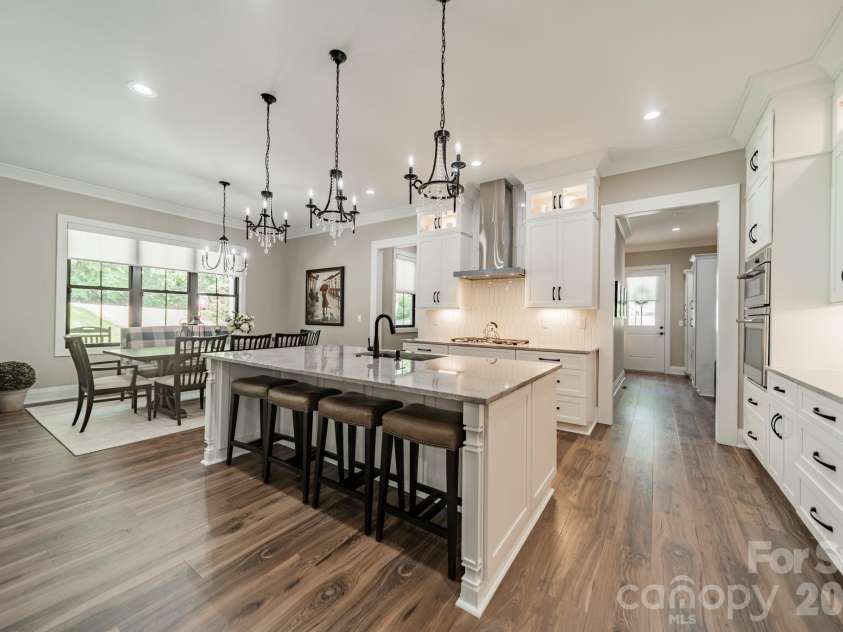 1725 Turtlewood Drive, Waxhaw, NC 28173.  MLS# CAR4407986, YatesRealty ID 45919. GE Cafe Appliances
