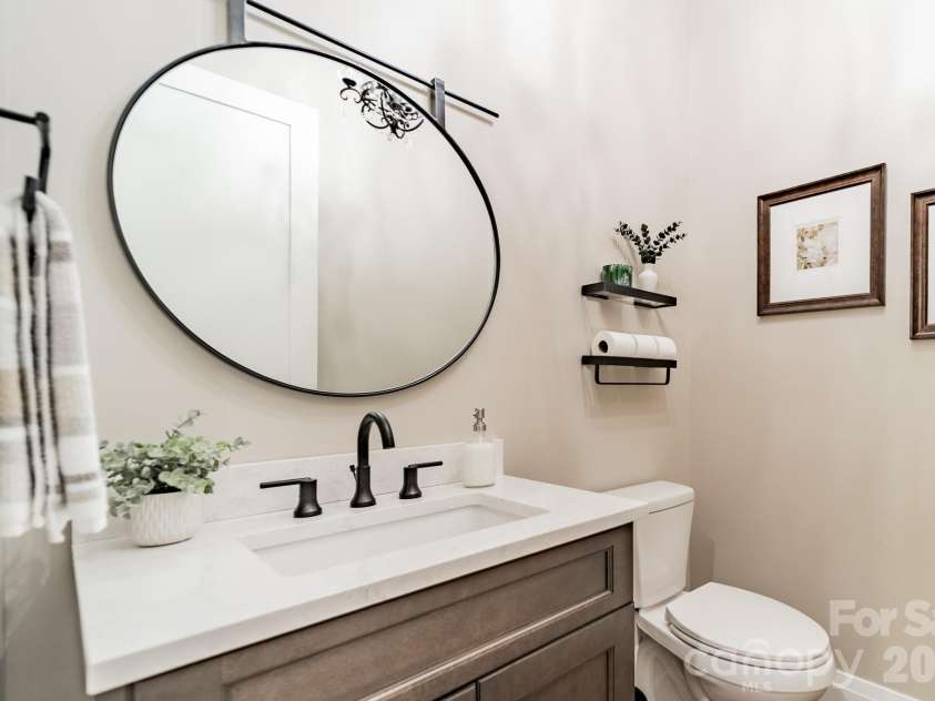 1725 Turtlewood Drive, Waxhaw, NC 28173.  MLS# CAR4407986, YatesRealty ID 45919. Powder Room