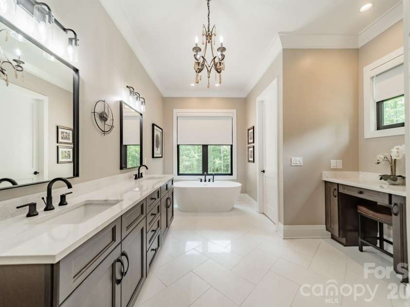 1725 Turtlewood Drive, Waxhaw, NC 28173.  MLS# CAR4407986, YatesRealty ID 45919. Spa-Inspired Primary Bathroom