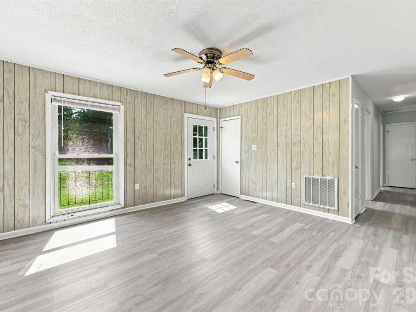 728 Center Road, Chester, SC 29706.  MLS# CAR4345069, YatesRealty ID 45920. 