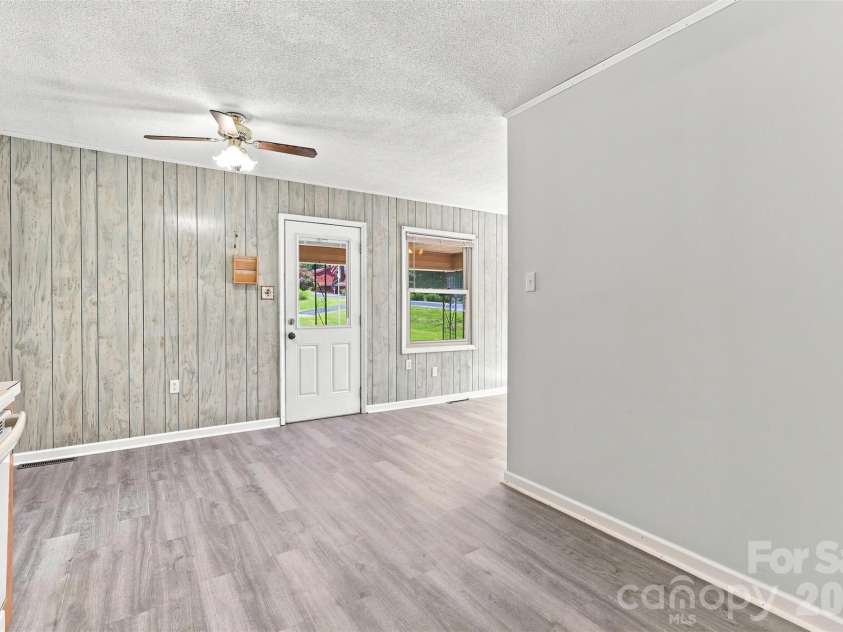 728 Center Road, Chester, SC 29706.  MLS# CAR4345069, YatesRealty ID 45920. 