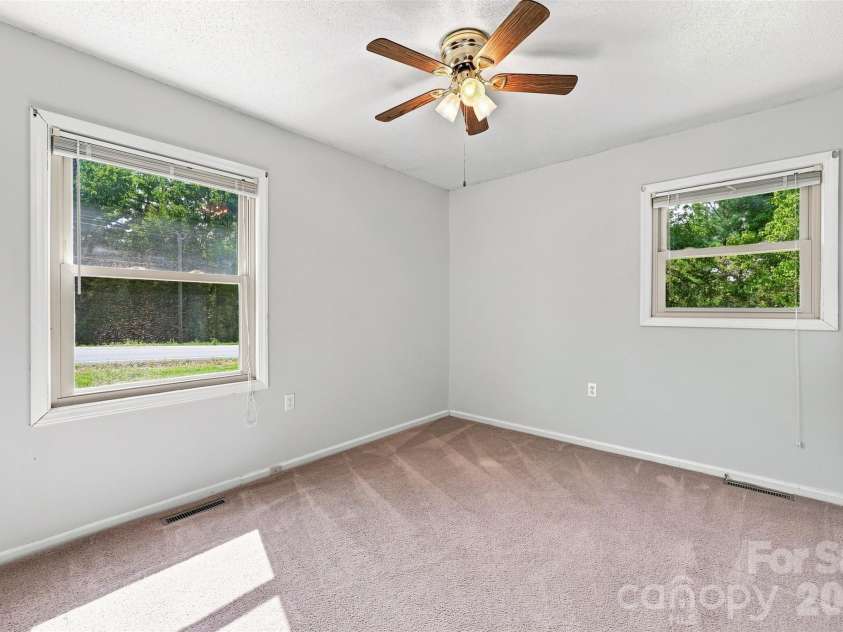 728 Center Road, Chester, SC 29706.  MLS# CAR4345069, YatesRealty ID 45920. 