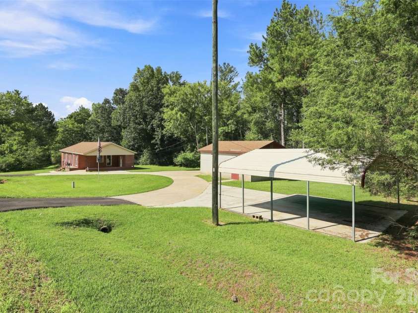 728 Center Road, Chester, SC 29706.  MLS# CAR4345069, YatesRealty ID 45920. 