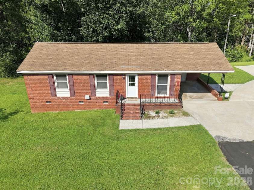 728 Center Road, Chester, SC 29706.  MLS# CAR4345069, YatesRealty ID 45920. 