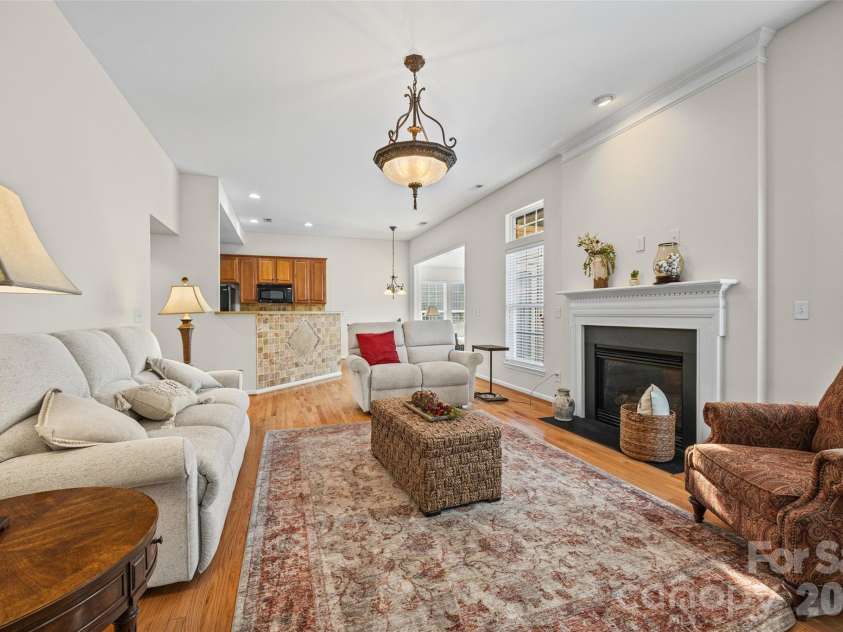 622 Panthers Way, Fort Mill, SC 29708.  MLS# CAR4405777, YatesRealty ID 45921. 