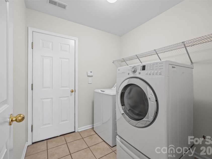 622 Panthers Way, Fort Mill, SC 29708.  MLS# CAR4405777, YatesRealty ID 45921. 