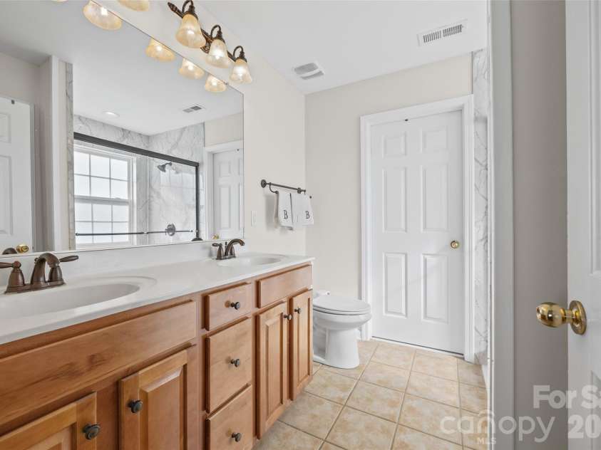 622 Panthers Way, Fort Mill, SC 29708.  MLS# CAR4405777, YatesRealty ID 45921. 