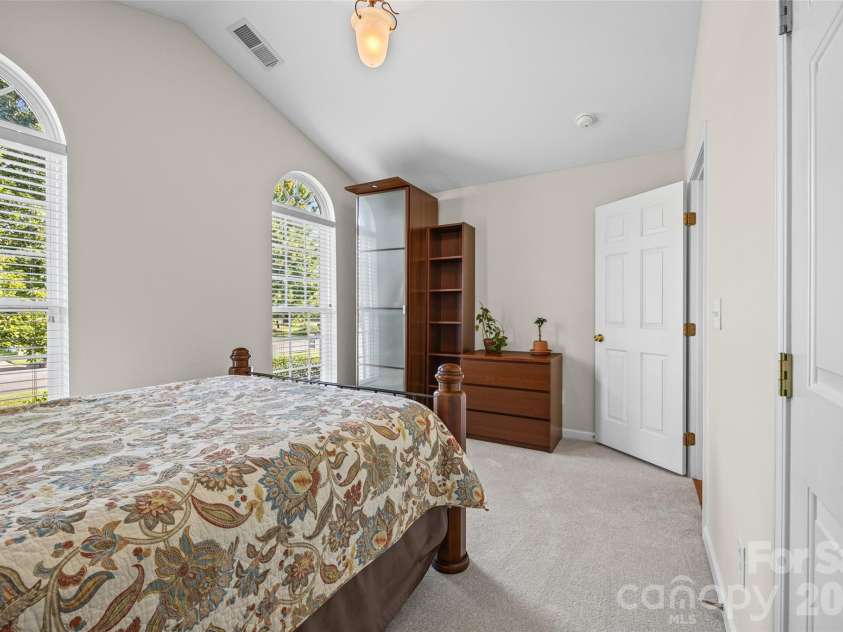 622 Panthers Way, Fort Mill, SC 29708.  MLS# CAR4405777, YatesRealty ID 45921. 
