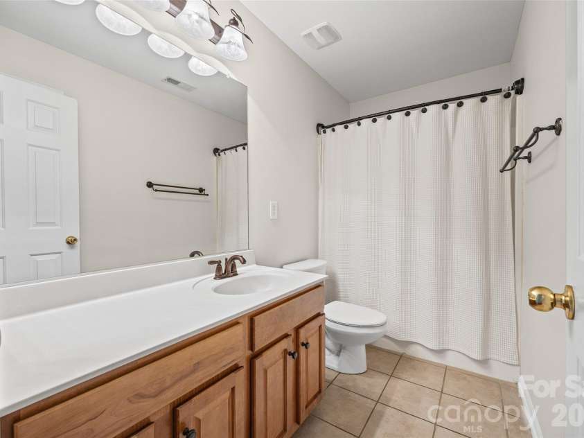 622 Panthers Way, Fort Mill, SC 29708.  MLS# CAR4405777, YatesRealty ID 45921. 