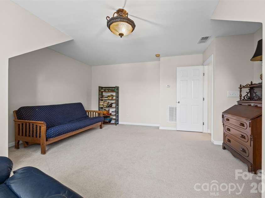 622 Panthers Way, Fort Mill, SC 29708.  MLS# CAR4405777, YatesRealty ID 45921. 
