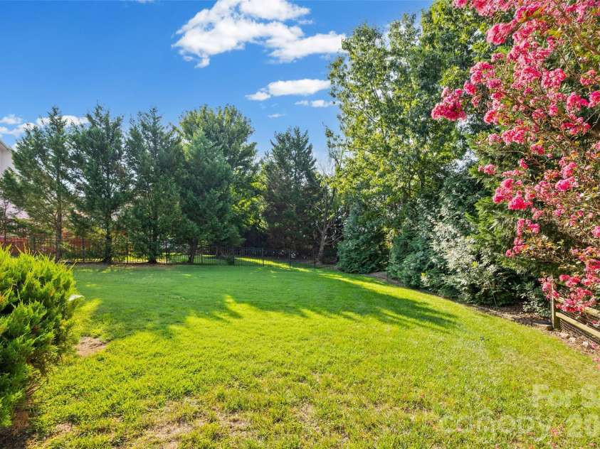 622 Panthers Way, Fort Mill, SC 29708.  MLS# CAR4405777, YatesRealty ID 45921. 