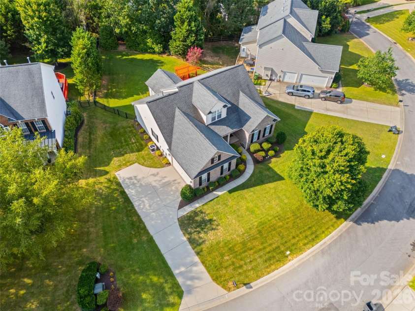 622 Panthers Way, Fort Mill, SC 29708.  MLS# CAR4405777, YatesRealty ID 45921. 