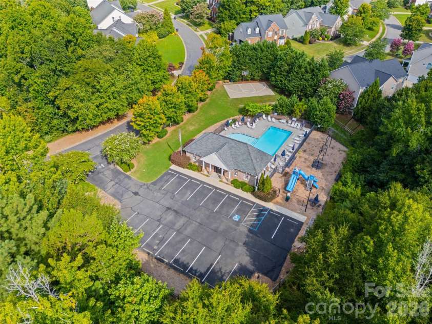 622 Panthers Way, Fort Mill, SC 29708.  MLS# CAR4405777, YatesRealty ID 45921. 