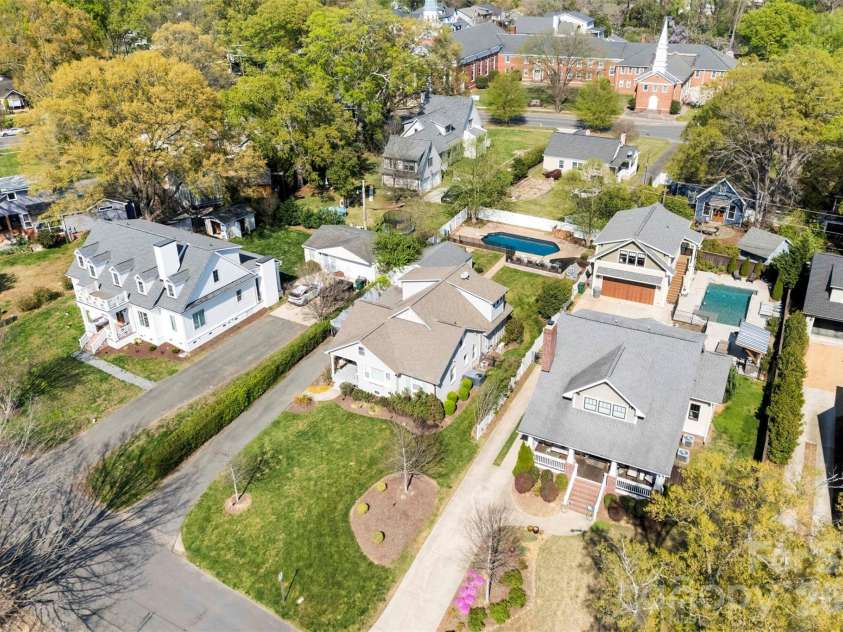 2017 Wilhelmina Avenue, Charlotte, NC 28205.  MLS# CAR4404559, YatesRealty ID 45922. 