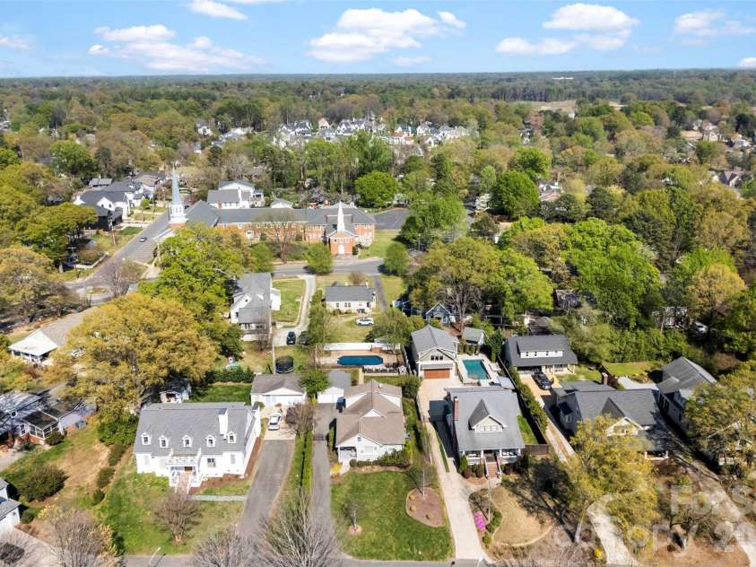 2017 Wilhelmina Avenue, Charlotte, NC 28205.  MLS# CAR4404559, YatesRealty ID 45922. 