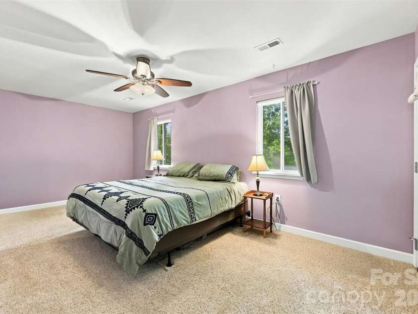 14301 Harbor Estate Road, Charlotte, NC 28278.  MLS# CAR4389673, YatesRealty ID 45923. 