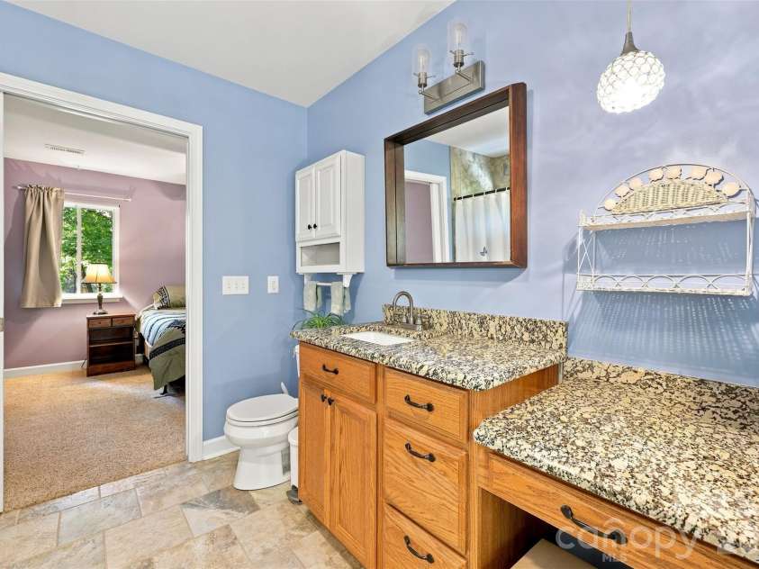 14301 Harbor Estate Road, Charlotte, NC 28278.  MLS# CAR4389673, YatesRealty ID 45923. 