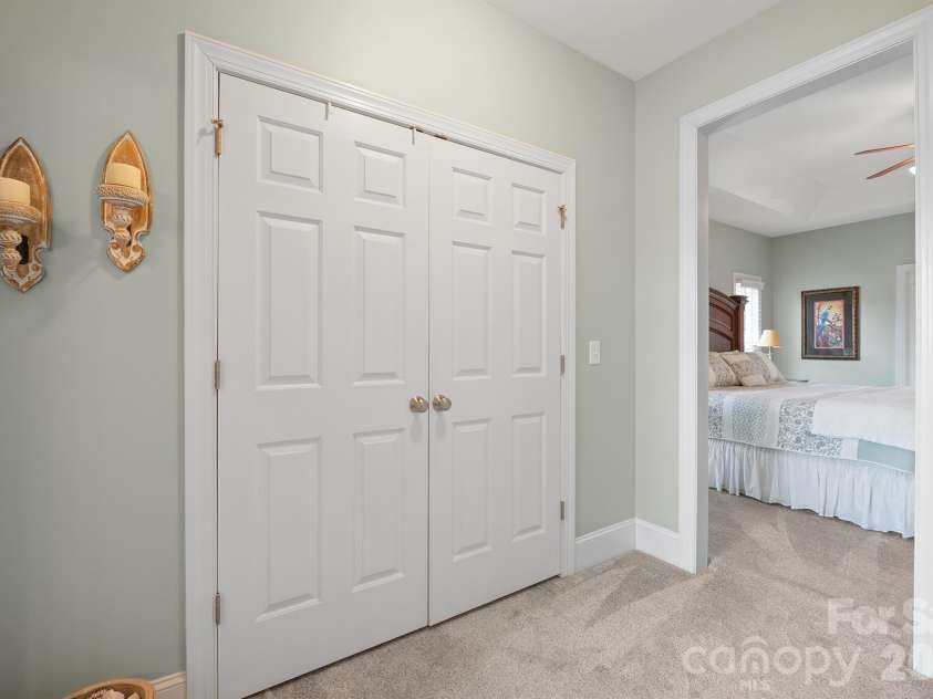 277 Glenwood Drive, Oakboro, NC 28129.  MLS# CAR4312178, YatesRealty ID 45923. Her closet, his closet is on the other side of suite
