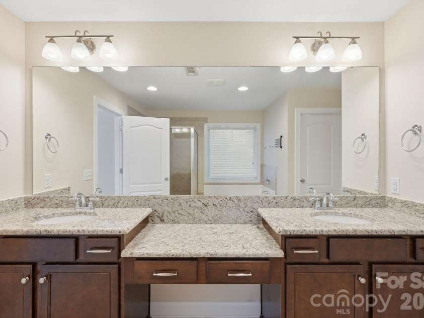 347 Windy Pine Drive, Clover, SC 29710.  MLS# CAR4412270, YatesRealty ID 45925. Primary Bathroom