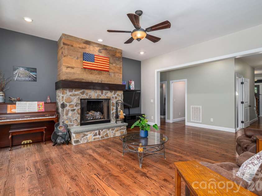 1903 Miners Creek Drive, Lincolnton, NC 28092.  MLS# CAR4415577, YatesRealty ID 45926. 