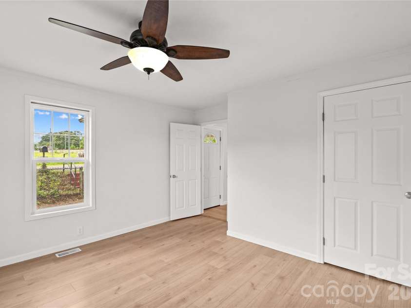 715 Central Avenue, Landis, NC 28088.  MLS# CAR4415339, YatesRealty ID 45927. 