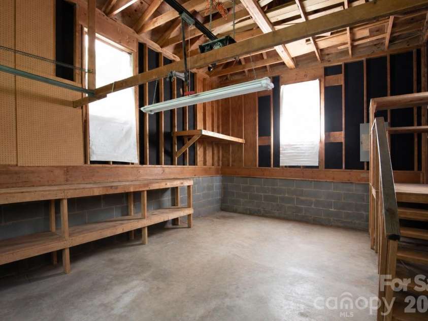 1575 Lincoln Road, York, SC 29745.  MLS# CAR4415125, YatesRealty ID 45928. Garage