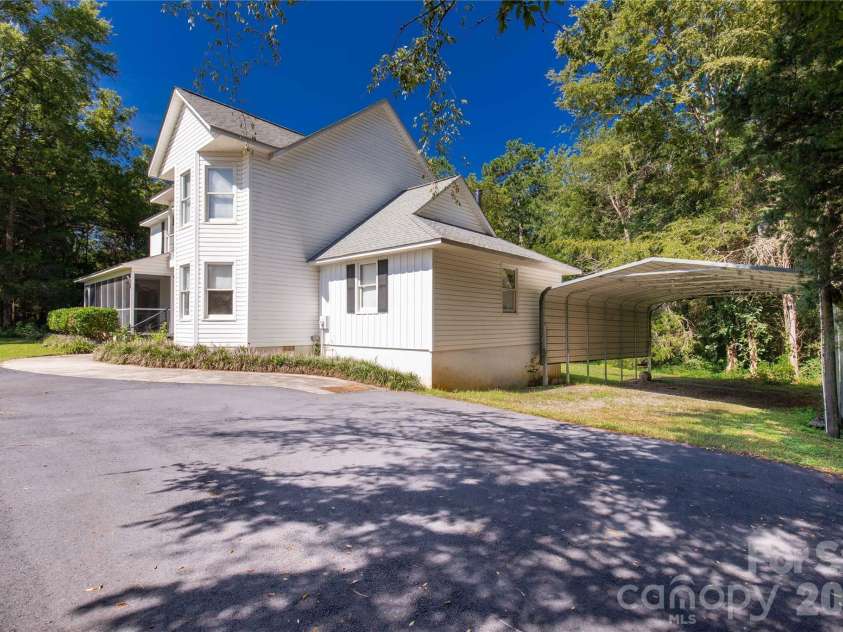 1575 Lincoln Road, York, SC 29745.  MLS# CAR4415125, YatesRealty ID 45928. Side view