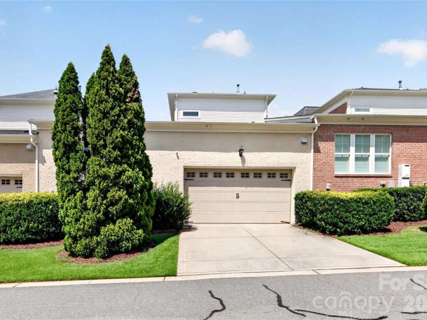 9517 Wheatfield Road, Charlotte, NC 28277.  MLS# CAR4415750, YatesRealty ID 45930. 