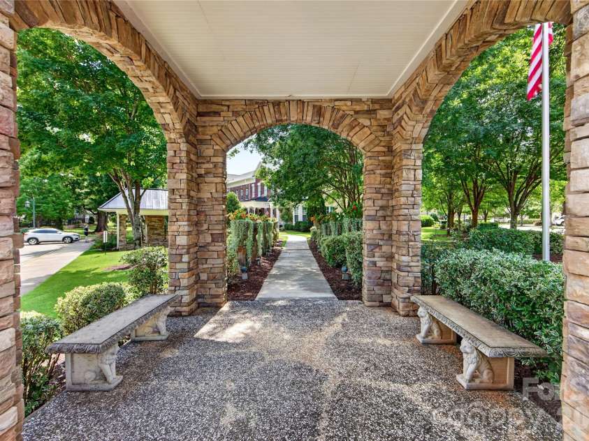 9517 Wheatfield Road, Charlotte, NC 28277.  MLS# CAR4415750, YatesRealty ID 45930. 