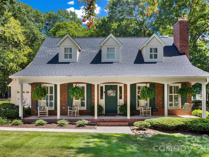 3162 Hitching Post Lane, Rock Hill, SC 29732.  MLS# CAR4416715, YatesRealty ID 45932. 
