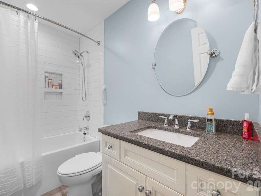 3162 Hitching Post Lane, Rock Hill, SC 29732.  MLS# CAR4416715, YatesRealty ID 45932. 
