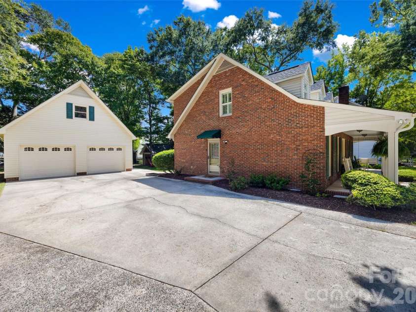 3162 Hitching Post Lane, Rock Hill, SC 29732.  MLS# CAR4416715, YatesRealty ID 45932. 