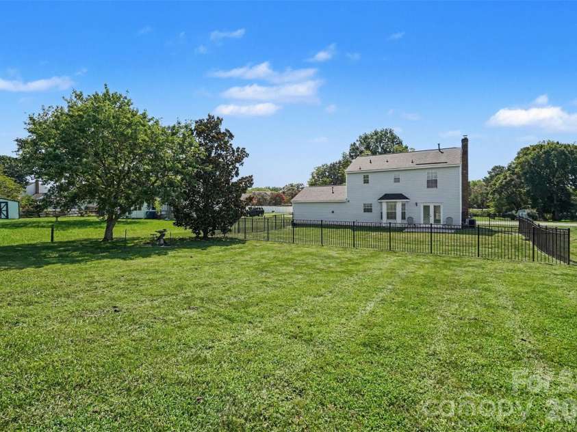 8512 Indian Summer Trail, Harrisburg, NC 28075.  MLS# CAR4414053, YatesRealty ID 45933. 